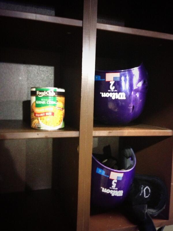 LSUBonnette's tweet photo. The #DuckDynasty Can of Corn is headed to #Omaha w/ @LSUbaseball. Thanks @JaseDuckman for the good luck charm. http://t.co/pVyghU8n9D