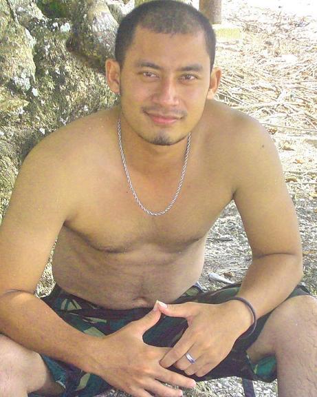 pecintapolisi's tweet photo. RT @ModusK: Gue lebih suka begini daripada sixpack. :)) http://t.co/XQMXBSBrHO