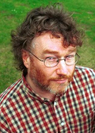 BBCBreaking's tweet image. Author Iain Banks has died aged 59, months after announcing he had cancer: bbc.in/14M1P2R Photo from 1999: