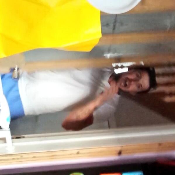 massey029's tweet photo. Surprise @Jhc7Jake priceless #hanglanging http://t.co/QVP6pSuvGz