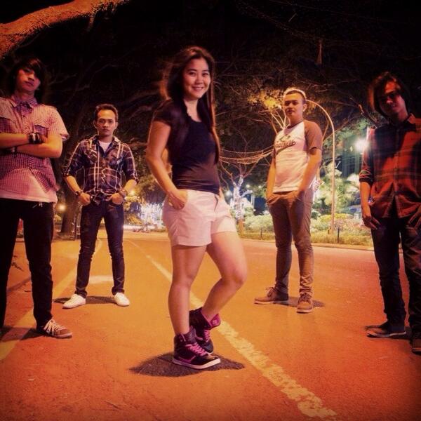 WafferBands's tweet photo. Follow instagram kita juga ya guys @WafferBands 😊☺ :) http://t.co/TXalN0LK98