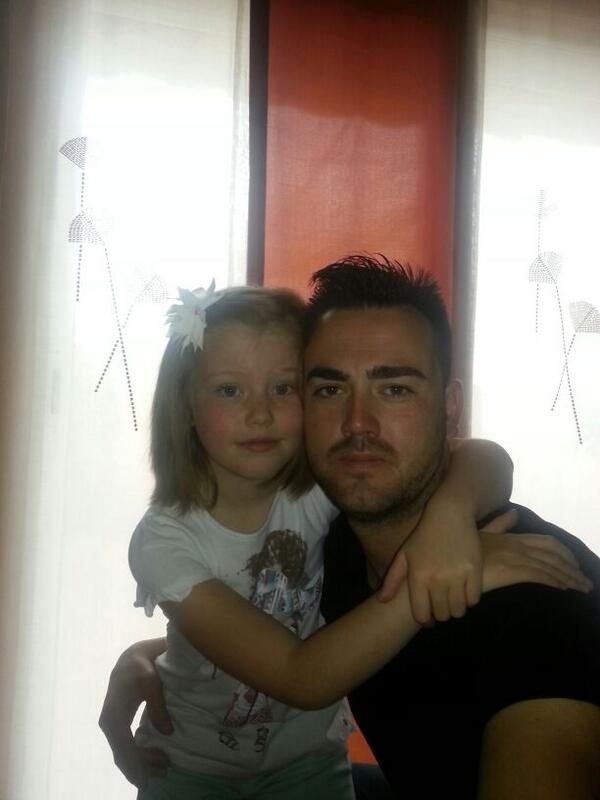 millanrute's tweet photo. Con mi princesa http://t.co/DDIoWR1qlf