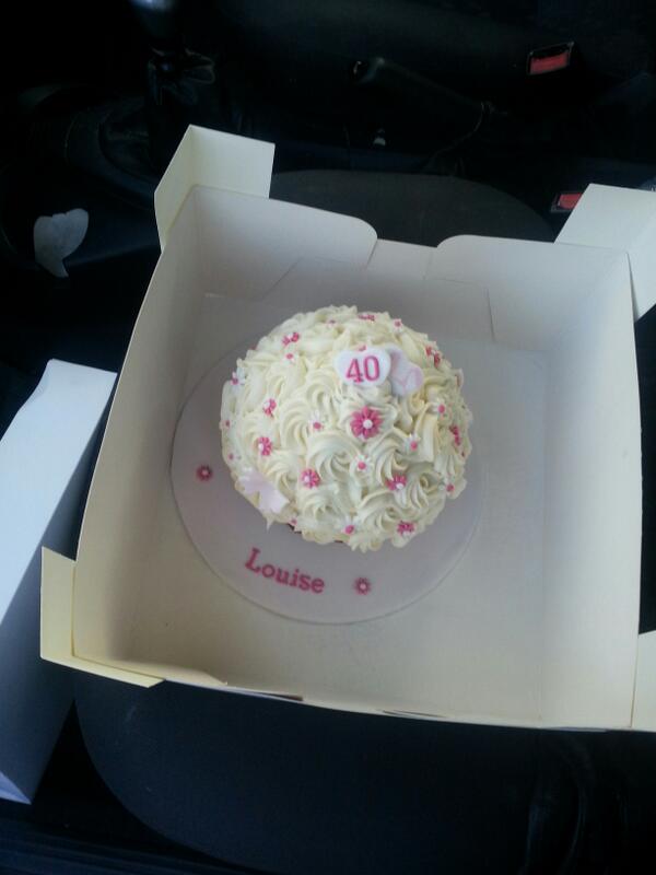 DaveAbbott8's tweet photo. Giant cup cake for sister in law's birthday http://t.co/Z2mnqdOKg5