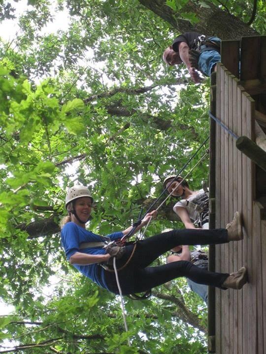 Vanmiddag abseilen met de dames van handbalteam Het Lutterzand / SV De Lutte bij <a href="/1adventureking/">Adventure King</a>