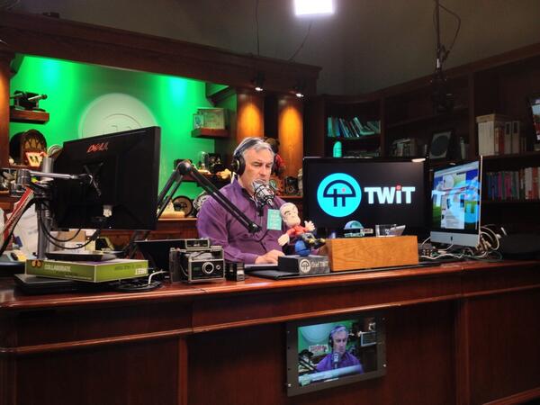 RobinCutshaw's tweet image. A pit stop by the brick house. #thetechguy #twit