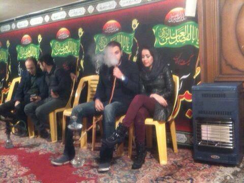 MohamadAhwaze's tweet photo. حسينية في ايران .! في قمة الخشوع . http://t.co/VO5hzPsD8D