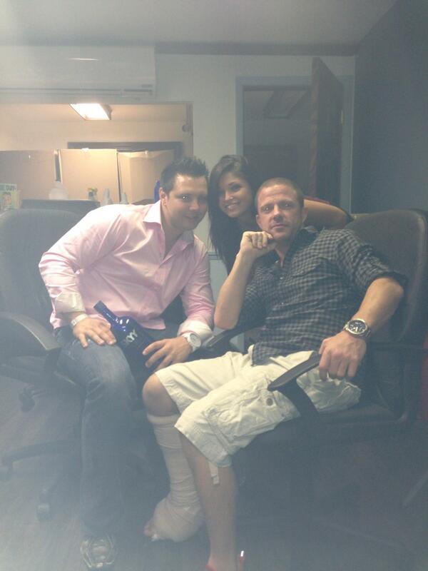 MikeDaley22's tweet photo. Late night after party.. do it at the office? #weekend #friday #friends #party #drinks #latenight #brokenleg http://t.co/4PUj7NNdgG