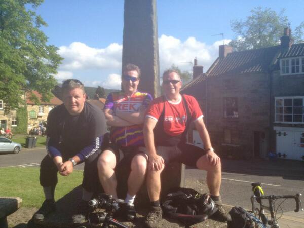 IanWalkerAndCo's tweet photo. Nice weather again for day 4's cycling http://t.co/nC1dvUnN3p
