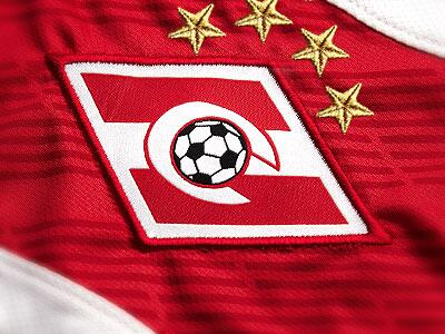 fratria's tweet photo. С нового сезона на футболках #Spartak'a будет не одна, а 4 звезды. http://t.co/8wEewc86jb http://t.co/9rDqiu1XXR