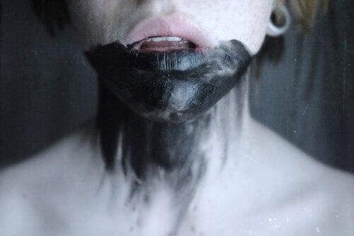 mir_alisa2012's tweet photo. "Каждый из нас одинок и все вместе мы тоже одиноки"
 © Курт Кoбейн http://t.co/nOPRKDD5xN