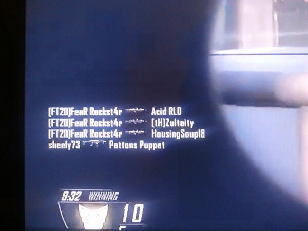 fazeneff's tweet photo. @Reloadified Why are you being feeded on in FaZe Rockst4rs introducing xD http://t.co/3h3aV9INvX