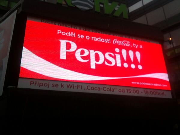 jantichy's tweet photo. Poděl se o radost! I Ty můžeš mít na Kotvě svůj nápis! #hackingForDummies http://t.co/lFDndXx2db