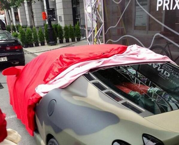 Demy's tweet photo. Is dit de allermooiste Ferrari ever? --> http://t.co/JfcAtvbr6H http://t.co/8Iifyol84w
