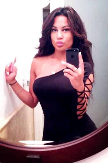 millaJasmine's tweet photo. Pour une fois que je suis la première prête http://t.co/Sf9uDPxlRc