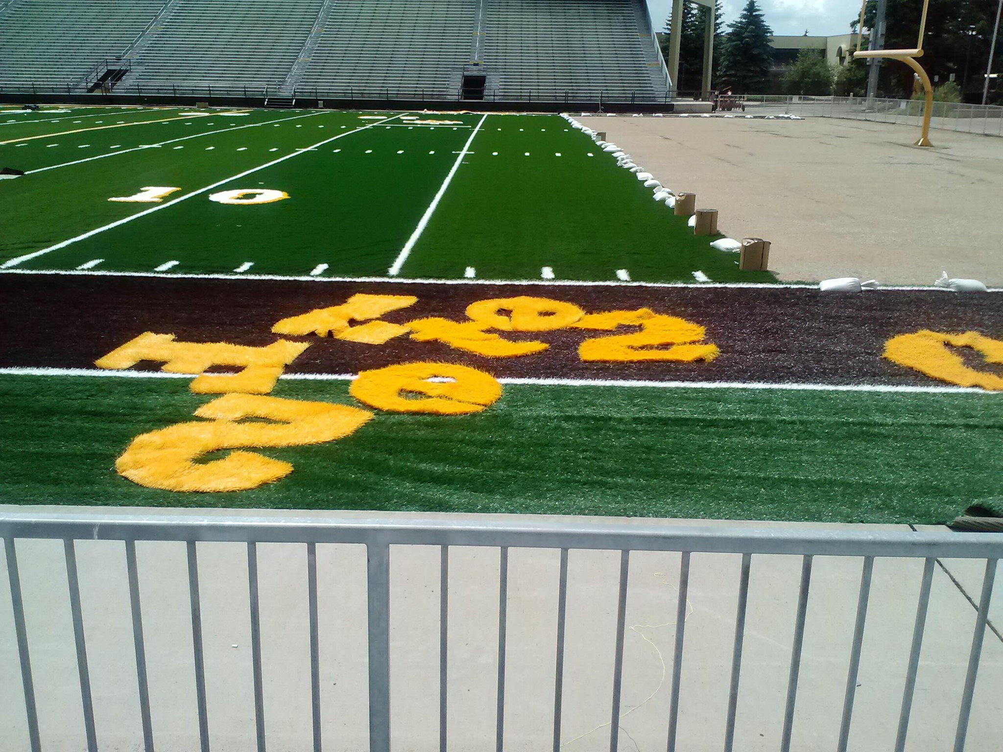 BM_jVlqCMAArna0.jpg:large