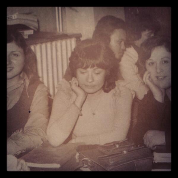 Annem 1979 <a href="/istanbuliktisat/">İstanbul İktisat</a> #tulayergin #platin