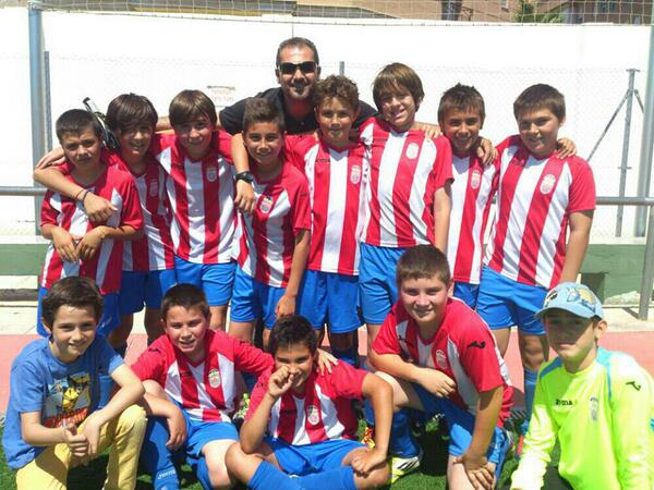AtVallbonensecf's tweet photo. EL EQUIPO ALEVÍN GANADORES EN PICAÑA http://t.co/BYlB73DBtD