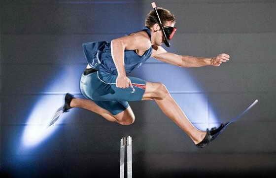 Время для нового опроса. За какое рекордное время удалось пробежать стометровку в ластах? - vk.com/bobrovbeer?w=w…