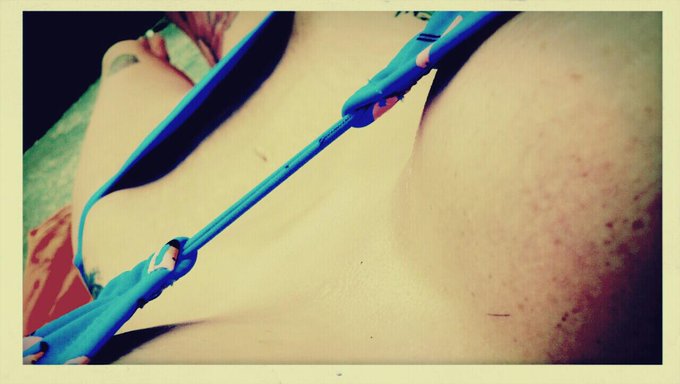 This Irish girl WILL tan!!! Damnit! http://t.co/cIKDSdVYem<a href="/tag/datebait"class="tags"><span>#datebait</span></a>