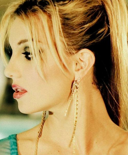 Britney Spears On Twitter Sometimes A Girl Just Needs One Http T Co Demuacpwap