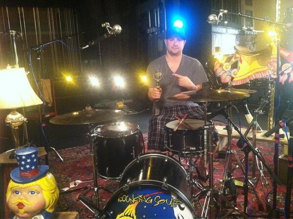BlueMicrophones's tweet photo. #BluePro RT @nickyvictim: @BlueMicrophones
Fox
Souls
Yeah!!!! http://t.co/zWD267bAOW