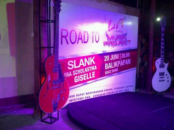 inikaltim_wal's tweet photo. Road to Slank 12 Juni 2013 @kopi_nopi Present Klaxxon, White Shoes, Shine &amp;amp; band Callaboration http://t.co/tOi0gfAXkk via @Infobandbppn