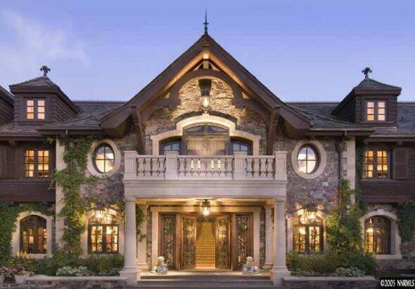 WishYouHad's tweet photo. $75 million 9-bedroom, 11.5-million estate called "Tranquility" on Lake Tahoe. http://t.co/tSXdrLxbnB
