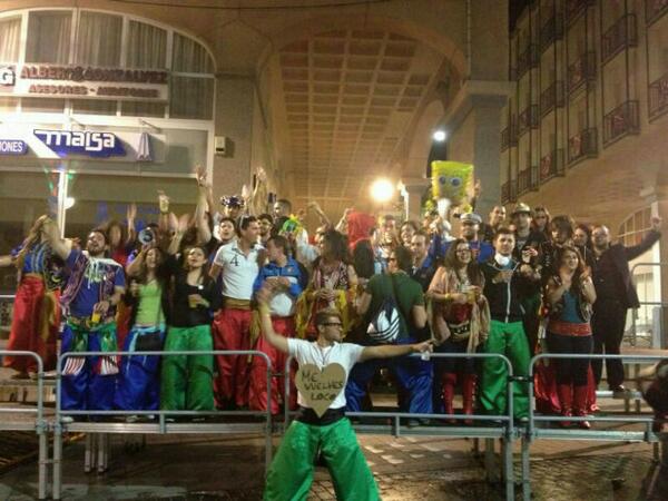 Si tuviera q resumir las fiestas en una palabra sería:INCREÍBLES!Gracias caverner@s!!!!!!LaCavernaMyC #GRACIAS osqq