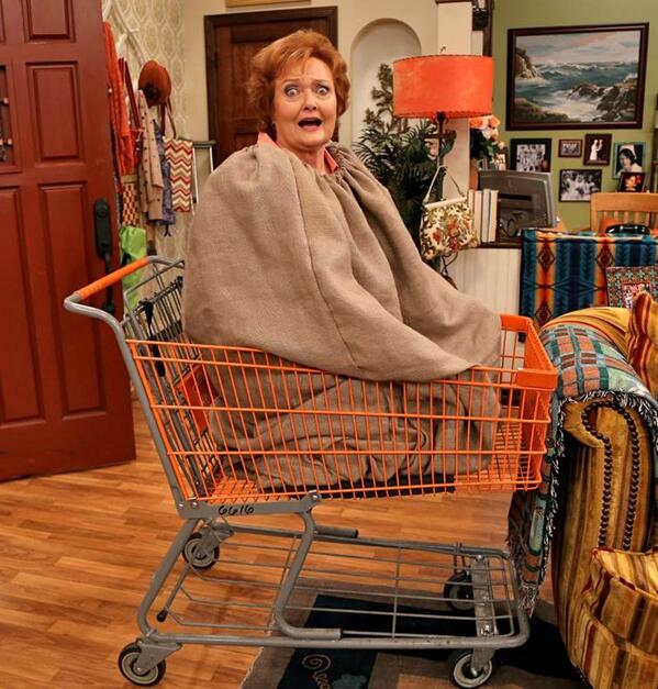 BennettHoney's tweet image. She is the funniest lady in Tinsel Town! @mareecheatham , will crown a new Queen Bee THIS saturday! #HoneyHarvest