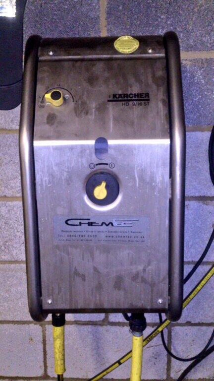 KarcherService5's tweet photo. @KarcherCenter Just repaired and serviced a HD 9/16, Back to full power now! #Service #Karcher http://t.co/G6iLO7pf4C