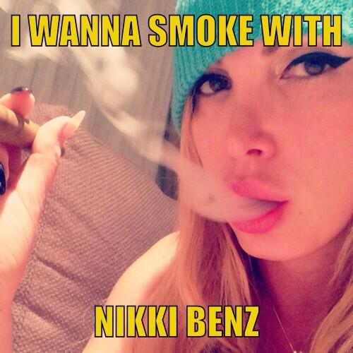 nikkibenz's tweet photo. Retweet if you do! #rt http://t.co/jSpFHmUJcS