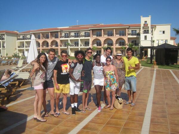 C_YoeL_10's tweet photo. Quiero volver yaaa :( http://t.co/MNSmZ1Qse8
