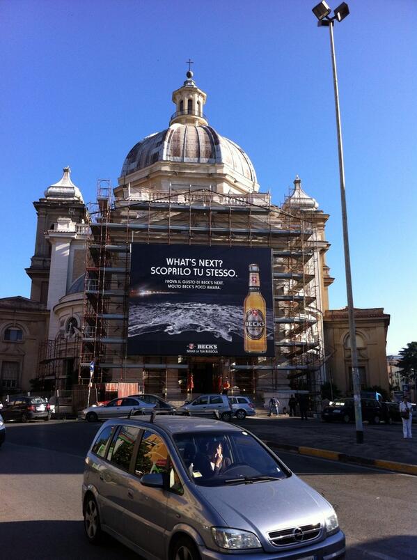 MarcoGatta2's tweet photo. @Pontifex_it  basilica di ponte milvio... Sua Santità cosa ne pensa Dio? http://t.co/KCULQncpaS