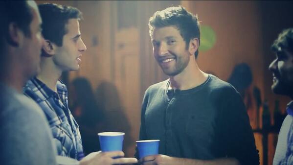 Maddiedoerr's tweet photo. Realllllly wish @bretteldredge would come to Canada! #inlove http://t.co/zZmCKKu6oY