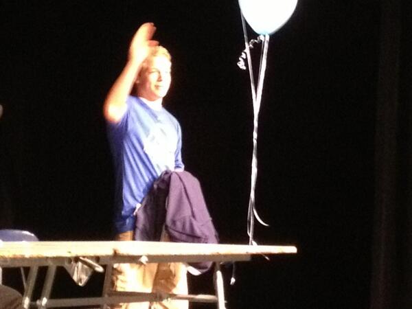 HilanderClan's tweet photo. Josh Newberg signs his letter of intent to Boise State. http://t.co/supyCjayzk