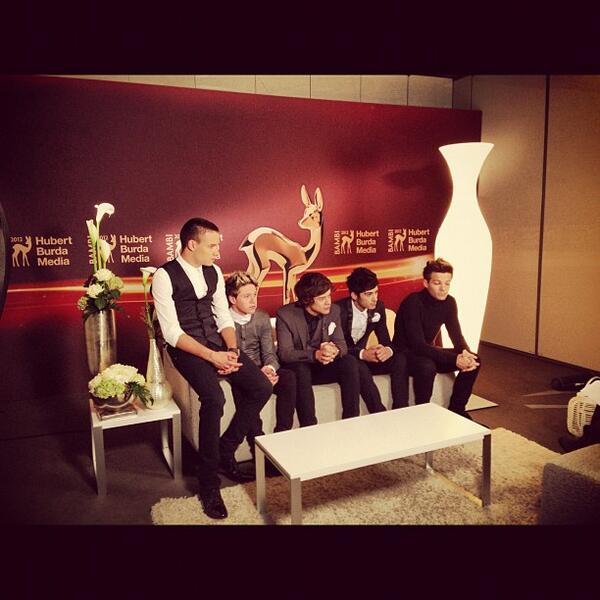 View image on Twitter