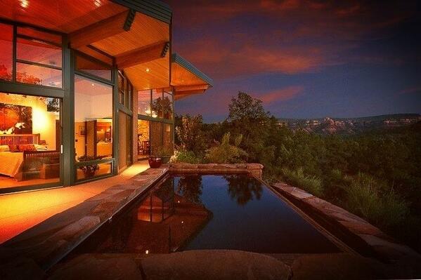 TheRichPictures's tweet photo. Next house to purchase. http://t.co/Dt87M7maiw