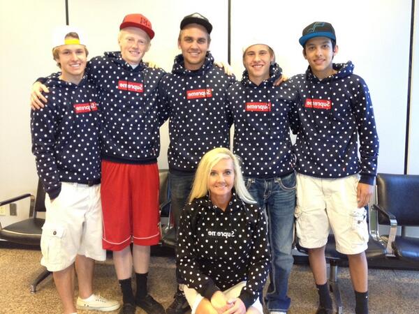 Denmark_Andy's tweet image. At the airport... Love you guys! You will be missed. So happy you guys came out with me! #byeamerica