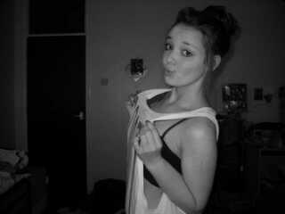 Hello_ches's tweet image. Pose&amp;lt;3