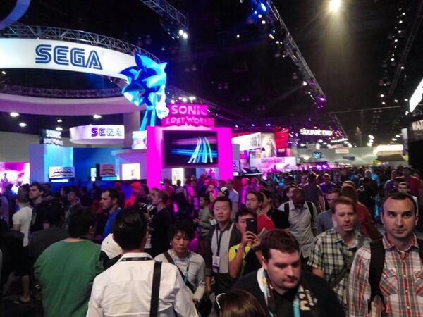 [+_+] photo4 #E3 tour