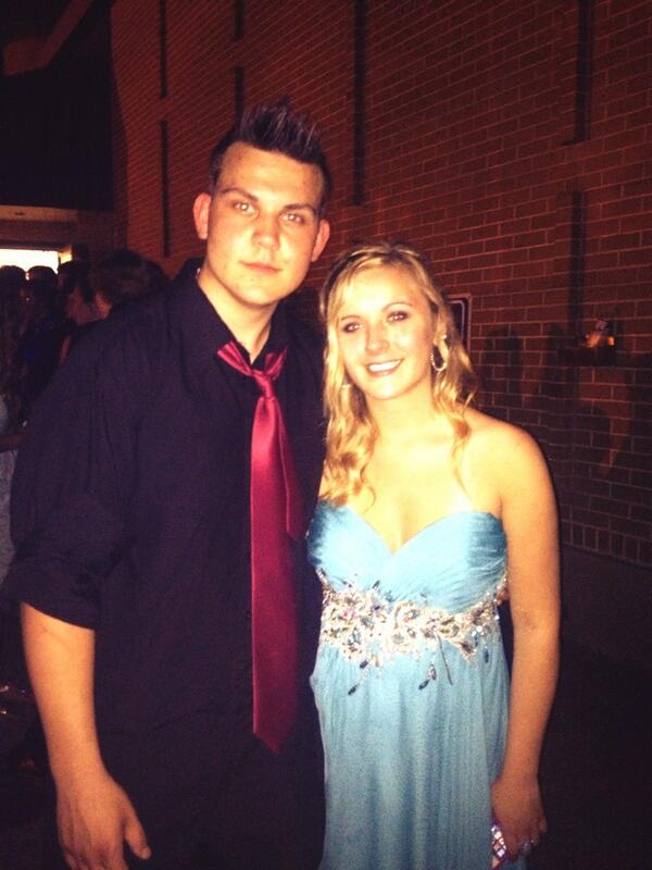 MatthewMatty124's tweet photo. Prom 2013 with nothing but the best :) http://t.co/NPd4xcy1Mw