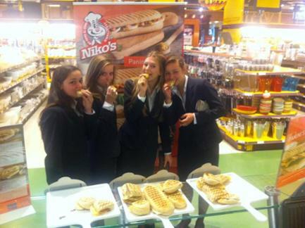 Niko's Panini demo houdt leerlingen hogere hotelschool bezig