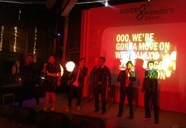 samsungID's tweet photo. Saat ini @ProjectPop sdg membawakan lagu "Move On" yg khusus didedikasikan utk Samsung GALAXY Note 8.0 #8WonderShow http://t.co/3y7U9F99Qa