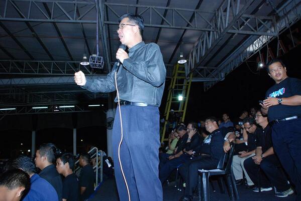 Embedded image permalink