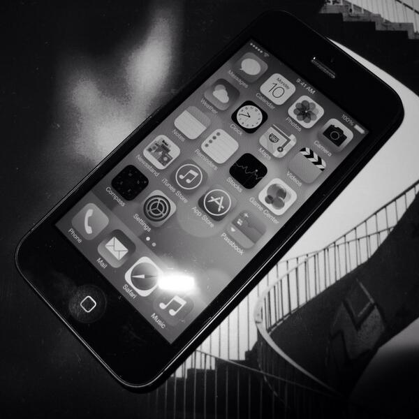 RevoxB77's tweet photo. #iPhone #iOS7 http://t.co/ZltH5xdr6p