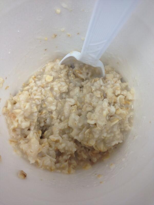 blindnirvana's tweet image. PLAIN OATMEAL. #killmeh #amiskinnyyet