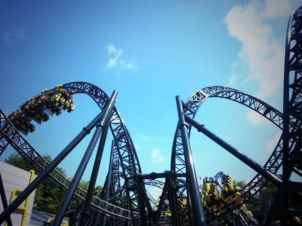 We've been inundated with rave reviews of #TheSmiler - RT if you think it is the best ride in the world! #14loops