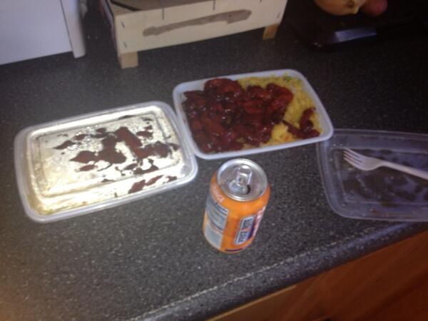 TheyEnvyMEThou's tweet photo. All by myself , Anyone care to join. 😔 http://t.co/mvLkdbSKhh