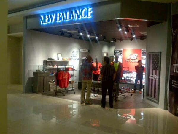 new balance store di jakarta
