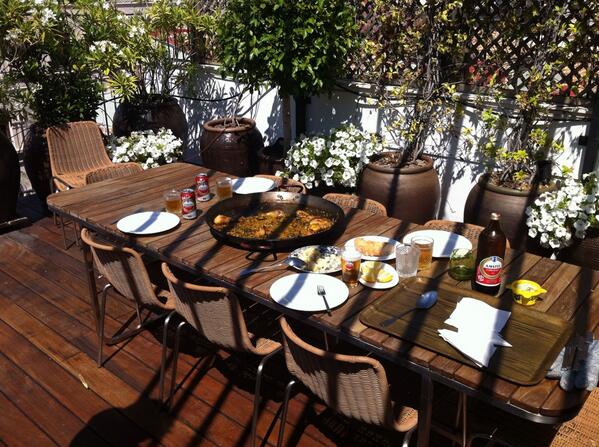 NachoMurilloP's tweet photo. Paelleta en Ca' Al @LorenzoRemohi @alvaropaya91 #sharlie http://t.co/nNnwSFl88j